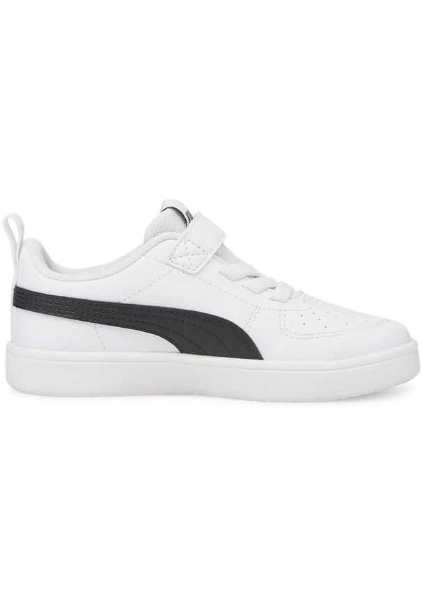 Buty do chodzenia dla dzieci Puma Rickie AC PS. Zapięcie: rzepy. Kolor: biały. Materiał: materiał, syntetyk. Szerokość cholewki: normalna. Sport: turystyka piesza