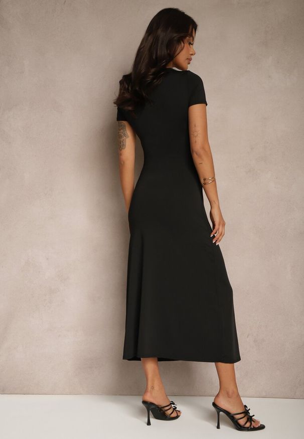 Renee - Czarna Sukienka Bodycon z Marszczeniem w Talii i Krótkimi Rękawami Aterezza. Okazja: na co dzień. Kolor: czarny. Materiał: skóra. Długość rękawa: krótki rękaw. Typ sukienki: bodycon. Styl: casual, klasyczny