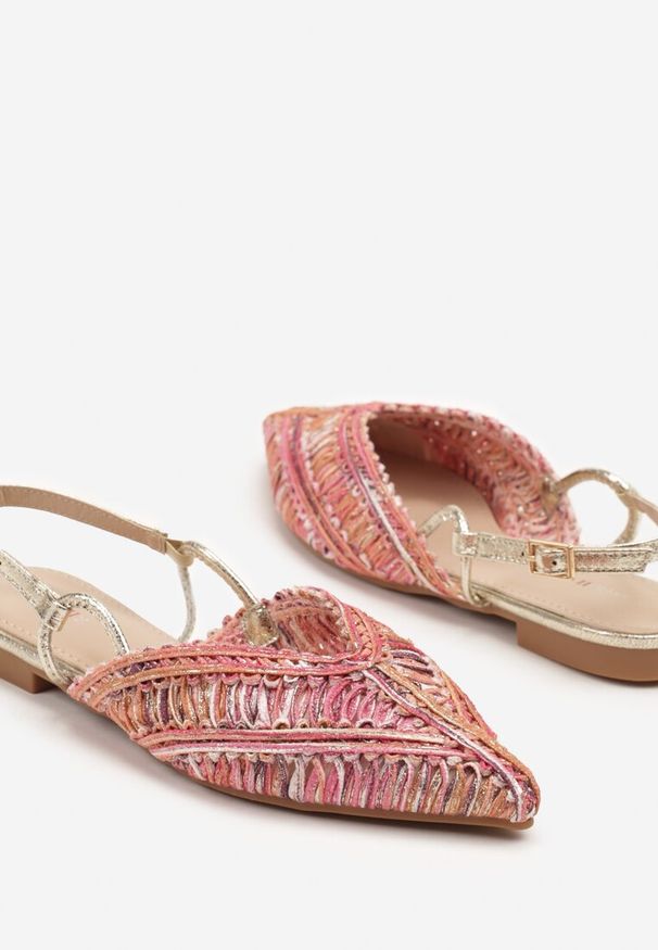 Renee - Różowo-Pomarańczowe Sandały Typu Slingback z Metaliczną Nicią i Plecioną Cholewką Nilavalia. Okazja: na co dzień. Zapięcie: sprzączka. Kolor: różowy. Styl: elegancki, casual