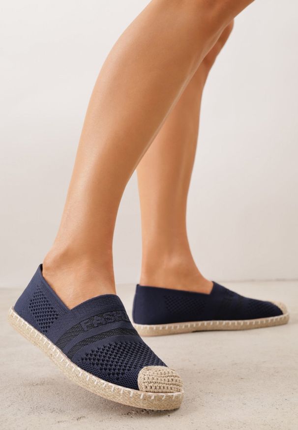 Born2be - Granatowe Espadryle na Płaskiej Podeszwie z Plecionki Chorisa. Okazja: na co dzień, do pracy. Kolor: niebieski. Materiał: len, jeans. Obcas: na płaskiej podeszwie. Styl: casual