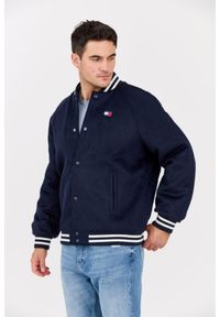 Tommy Jeans - TOMMY JEANS Granatowy męski bomber z domieszką wełny Varsity, Rozmiar L. Okazja: na co dzień. Kolor: niebieski. Materiał: wełna. Wzór: paski. Styl: elegancki, casual, klasyczny, sportowy #5