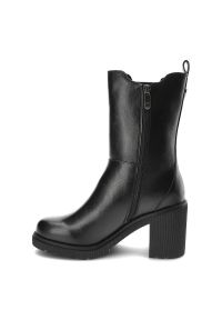 Czarna Kozaki Marco Tozzi Ocieplane Buty Damskie. Kolor: czarny. Materiał: wełna, jeans, syntetyk, skóra ekologiczna, futro. Sezon: zima. Obcas: na obcasie. Styl: klasyczny, elegancki. Wysokość obcasa: średni #5