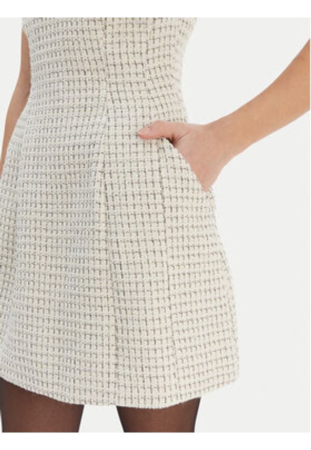 BARDOT - Bardot Sukienka koktajlowa Florine 60134DB Écru Slim Fit. Materiał: syntetyk. Styl: wizytowy