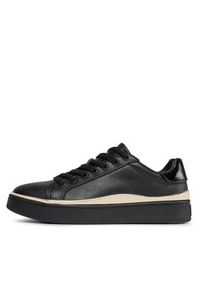Guess Sneakersy FL8BNY SMA12 Czarny. Kolor: czarny. Materiał: skóra