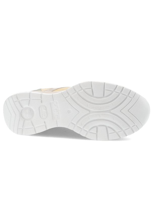 Beżowe Sneakersy Callaghan Modne Obuwie Damskie Na Platformie. Okazja: na co dzień. Kolor: beżowy. Materiał: zamsz, skóra. Obcas: na platformie. Styl: casual