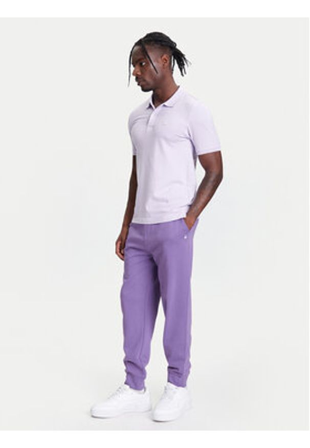 United Colors of Benetton - United Colors Of Benetton Spodnie dresowe 342ZUF01B Fioletowy Regular Fit. Kolor: fioletowy. Materiał: bawełna