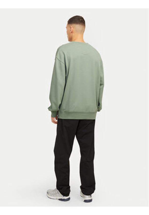 Jack & Jones - Jack&Jones Bluza Charge 12257853 Zielony Loose Fit. Kolor: zielony. Materiał: bawełna