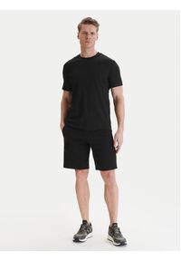 Armani Exchange Szorty sportowe XM000372 AF10818 UC001 Czarny Regular Fit. Kolor: czarny. Materiał: bawełna. Styl: sportowy #2