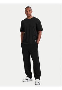 EA7 Emporio Armani Spodnie dresowe 7M002111 AF27201 UC001 Czarny Relaxed Fit. Kolor: czarny. Materiał: bawełna #5