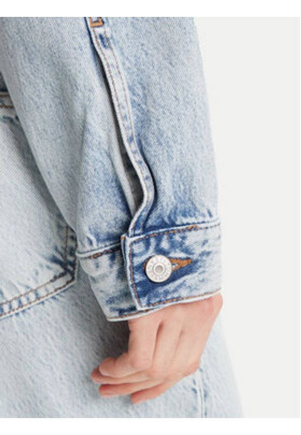 Tommy Jeans Kurtka jeansowa DW0DW21063 Niebieski Relaxed Fit. Kolor: niebieski. Materiał: bawełna