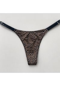 Intica - Majtki z ozdobną gumką podkreślające sylwetkę Magga. Materiał: materiał