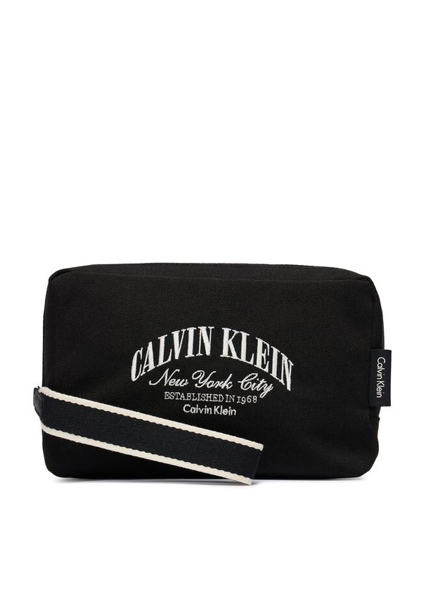 Kosmetyczka Calvin Klein. Kolor: czarny