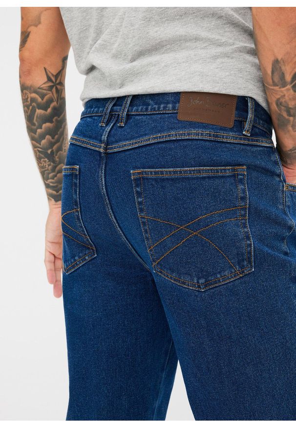 bonprix - Dżinsy ze stretchem Classic Fit Straight. Stan: podwyższony. Kolor: niebieski. Styl: klasyczny