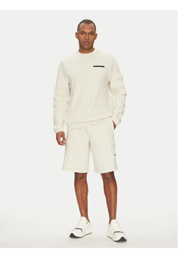 EA7 Emporio Armani Bluza 7M000324 AF12660 U1112 Écru Regular Fit. Materiał: bawełna