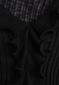 Renee - Czarna Bluzka z Wiskozą w Prążki z Falbanami Chionolis. Okazja: na co dzień. Kolor: czarny. Materiał: wiskoza. Wzór: prążki. Styl: casual #5