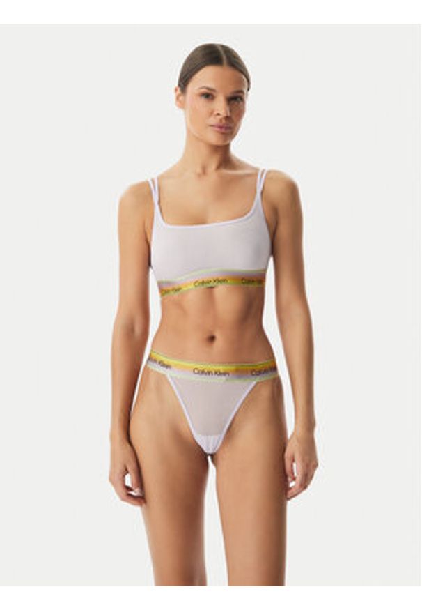 Calvin Klein Underwear Stringi LV00QF8856 Fioletowy jasny. Kolor: fioletowy. Materiał: syntetyk