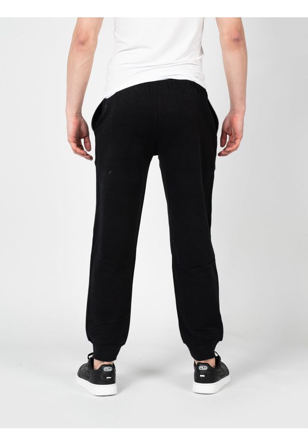 Emporio Armani Spodnie | 1116903-F573 | Mężczyzna | Czarny. Okazja: na co dzień. Kolor: czarny. Materiał: bawełna. Wzór: nadruk. Styl: elegancki, casual, sportowy