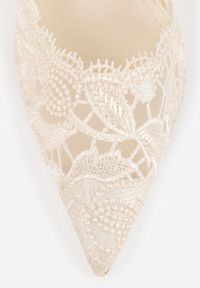 Renee - Beżowe Eleganckie Szpilki VICES z Koronkowym Noskiem i Paskiem Wokół Kostki Figesa. Okazja: na wesele, na ślub cywilny. Zapięcie: pasek. Kolor: beżowy. Materiał: koronka. Obcas: na szpilce. Styl: elegancki #9