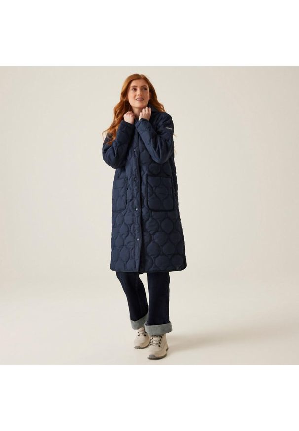 Parka damska Regatta Jaycee II. Kolor: niebieski. Materiał: materiał, puch. Sport: turystyka piesza