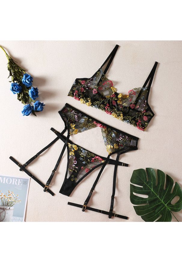 Intica - Bielizna damska z haftem na romantyczne wieczory Euron. Kolor: wielokolorowy. Materiał: materiał. Wzór: haft