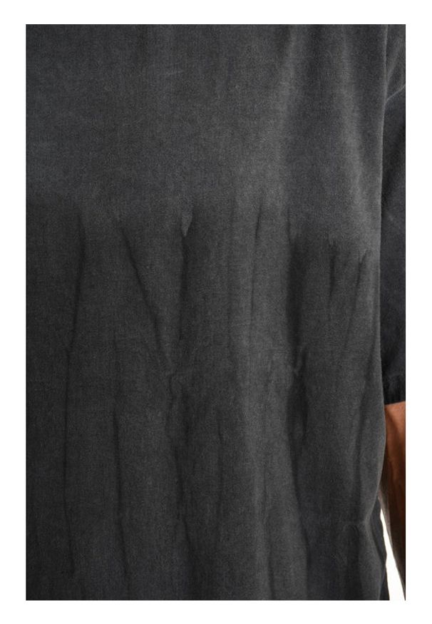 La Haine Inside Us T-shirt "Oversize" | P25083VM1064 | Mężczyzna | Szary. Okazja: na spacer, na co dzień. Kolor: szary. Materiał: bawełna, elastan. Styl: elegancki, casual