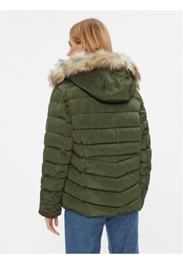 ONLY Carmakoma Kurtka zimowa 15305702 Zielony Regular Fit. Kolor: zielony. Materiał: syntetyk. Sezon: zima