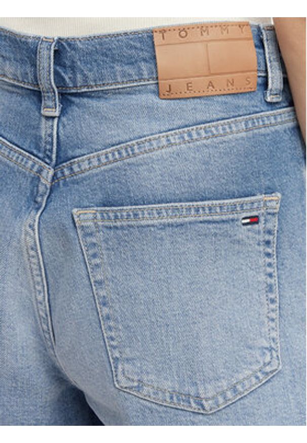 Tommy Jeans Szorty jeansowe Colour-Blocked Coin DW0DW22692 Niebieski jasny Regular Fit. Kolor: niebieski. Materiał: bawełna