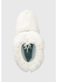Love Moschino śniegowce SKIBOOT20 kolor biały JA24202G0HJW0100. Nosek buta: okrągły. Kolor: biały. Materiał: guma. Szerokość cholewki: normalna. Obcas: na platformie #5
