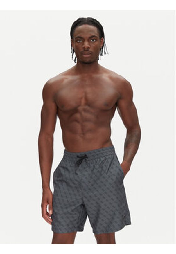 Guess Szorty kąpielowe F5GT00 WG2D2 Czarny Regular Fit. Kolor: czarny. Materiał: syntetyk
