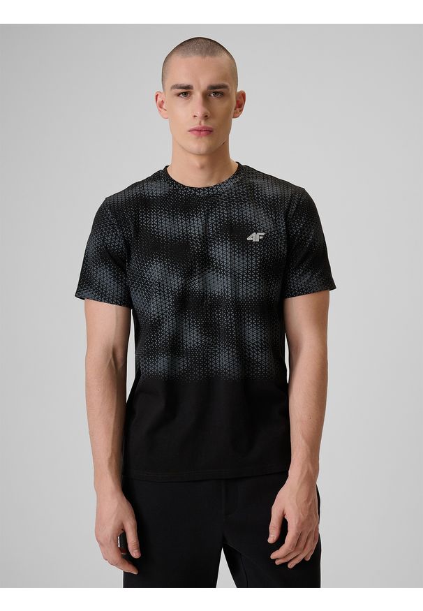 4f - 4F T-shirt regular z nadrukiem męski - czarny XL. Okazja: na co dzień. Kolor: czarny. Materiał: jeans, bawełna, dresówka, dzianina. Wzór: nadruk. Styl: klasyczny, casual