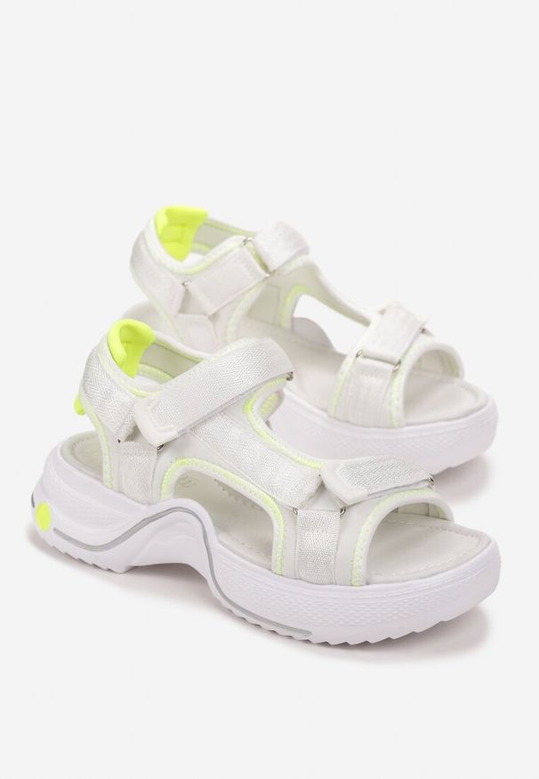 Born2be - Białe Sandały w Sportowym Stylu ze Skórzaną Wkładką i Rzepami Nassoa. Okazja: na co dzień. Zapięcie: rzepy. Kolor: biały. Materiał: skóra. Styl: sportowy