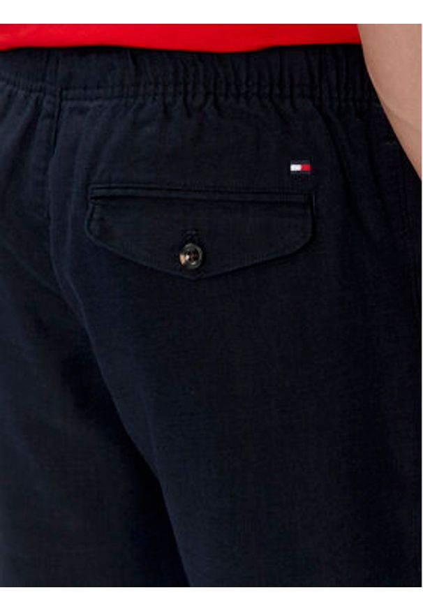 TOMMY HILFIGER - Tommy Hilfiger Szorty materiałowe Harlem MW0MW34498 Granatowy Regular Fit. Kolor: niebieski. Materiał: len