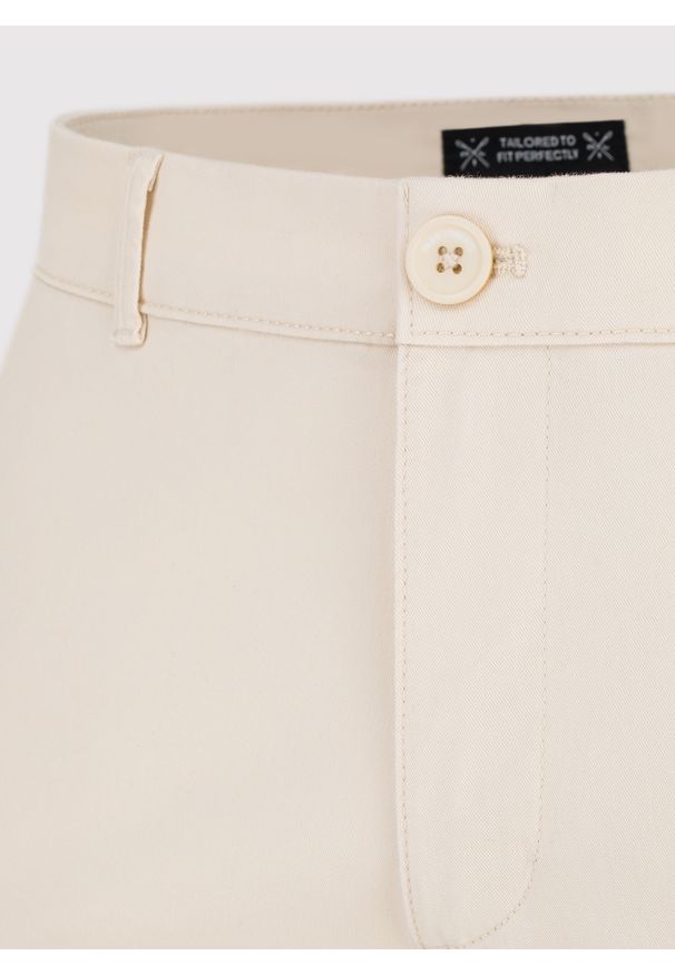 Pako Lorente - PAKO LORENTE – Beżowe spodnie chino. Okazja: na co dzień. Kolor: beżowy. Materiał: elastan, bawełna. Wzór: gładki. Sezon: wiosna. Styl: casual
