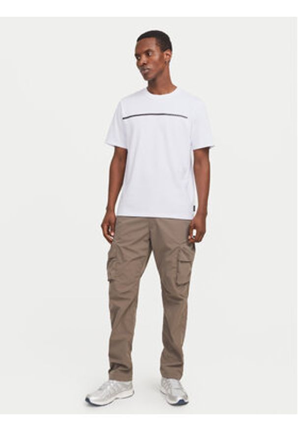 Jack & Jones - Jack&Jones T-Shirt Fusion 12273120 Biały Regular Fit. Kolor: biały. Materiał: bawełna