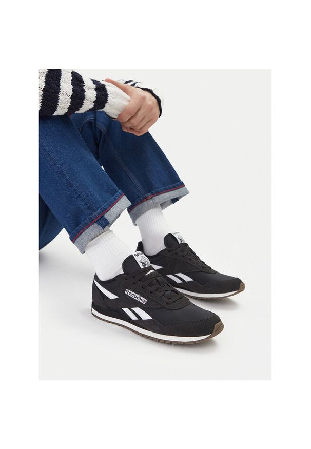 Sneakersy Reebok. Kolor: czarny. Model: Reebok Classic