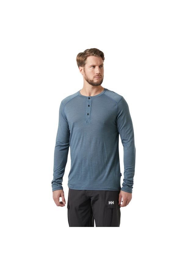 Koszulka z długim rękawem Helly Hansen Durawool Henley. Typ kołnierza: typu henley. Kolor: niebieski. Długość rękawa: długi rękaw. Długość: długie. Sport: turystyka piesza
