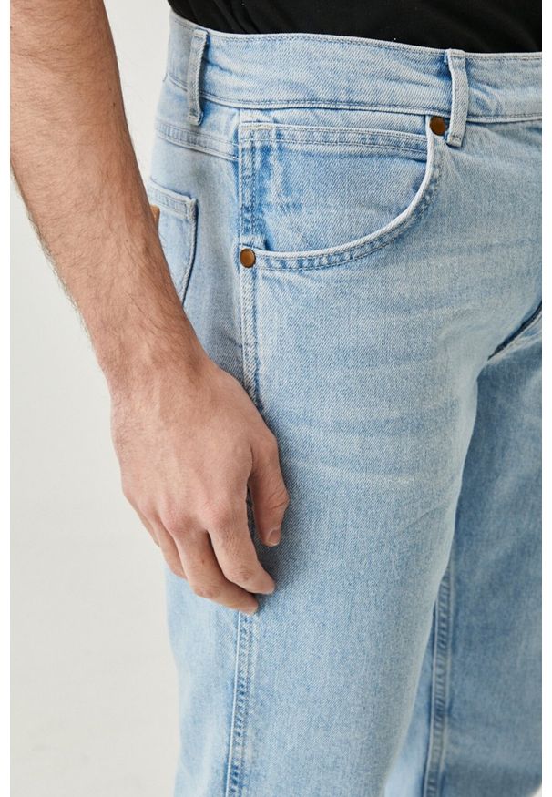 Wrangler - WRANGLER GREENSBORO MĘSKIE SPODNIE JEANSOWE WHITEWATER W15QJX31R 112145830