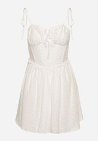 Born2be - Biała Bawełniana Sukienka Vices w Rustykalnym Stylu z Haftem i Wiązaniem Natifrene. Okazja: na co dzień. Typ kołnierza: dekolt gorset. Kolor: biały. Materiał: bawełna. Wzór: haft. Typ sukienki: proste, gorsetowe. Styl: klasyczny, casual, elegancki #5