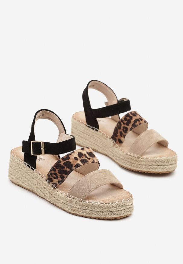 Born2be - Czarne Sandały z Ozdobnymi Paskami i Plecionym Koturnem Daviviera. Zapięcie: pasek. Kolor: czarny. Sezon: lato. Obcas: na koturnie. Styl: elegancki, klasyczny