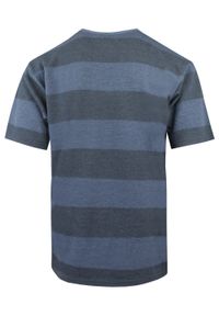 Dzianinowy T-Shirt Męski - Brave Soul - Odcienie Niebieskiego. Okazja: na co dzień. Kolor: niebieski. Materiał: bawełna, poliester. Wzór: prążki, paski. Sezon: wiosna, lato. Styl: casual #5