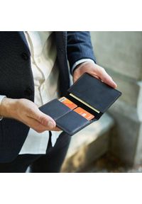 BRODRENE - Portfel Brødrene SW01 Czarny. Kolor: czarny. Materiał: skóra #1