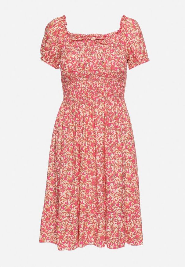 Born2be - Fuksjowa Sukienka Hiszpanka z Bawełny w Drobne Kwiatki Wietema. Okazja: na co dzień. Typ kołnierza: dekolt hiszpanka. Kolor: różowy. Materiał: bawełna. Wzór: kwiaty. Typ sukienki: z odkrytymi ramionami. Styl: casual