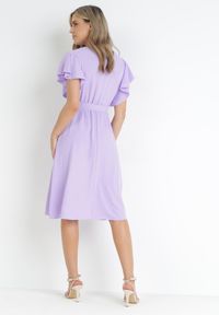 Born2be - Fioletowa Sukienka z Kopertowym Dekoltem i Paskiem Sizue. Kolor: fioletowy. Typ sukienki: kopertowe #4