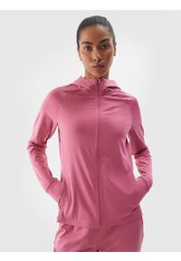 4f - 4F Bluza treningowa slim szybkoschnąca damska - fioletowa S. Typ kołnierza: kaptur, kołnierzyk stójkowy. Kolor: różowy. Materiał: dzianina, włókno, syntetyk, jersey, materiał, elastan. Długość rękawa: raglanowy rękaw. Wzór: gładki, ze splotem, jednolity. Styl: sportowy. Sport: fitness