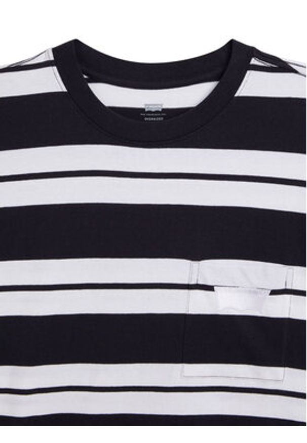 Levi's® T-Shirt Stay Loose Graphic A52430000 Czarny Oversize. Kolor: czarny. Materiał: bawełna