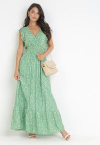 Born2be - Zielona Maxi Sukienka Wiskozowa z Gumką w Talii i Metalicznym Nadrukiem Fianre. Kolor: zielony. Materiał: wiskoza. Wzór: nadruk. Typ sukienki: kopertowe. Długość: maxi #5