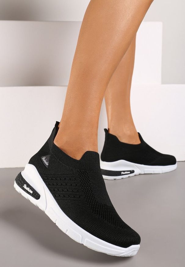Born2be - Czarne Buty Sportowe Artista. Kolor: czarny. Materiał: materiał. Szerokość cholewki: normalna. Wzór: aplikacja. Obcas: na koturnie