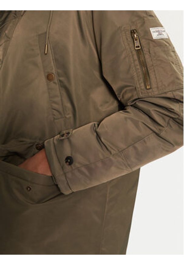 Guess Parka M4BL22 WG932 Khaki Regular Fit. Kolor: brązowy. Materiał: syntetyk