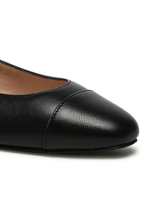 Stuart Weitzman Baleriny Pearl Flat SB753 Czarny. Kolor: czarny. Materiał: skóra