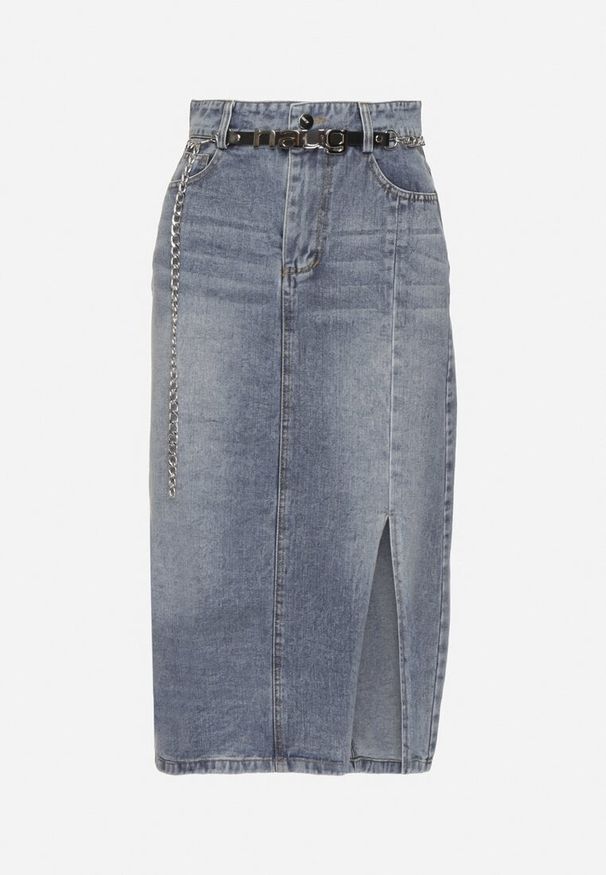 Born2be - Granatowa Bawełniana Spódnica Jeansowa Ozdobiona Łańcuchem Lilisela. Okazja: na co dzień. Kolor: niebieski. Materiał: bawełna, jeans. Wzór: aplikacja. Styl: klasyczny, elegancki, casual